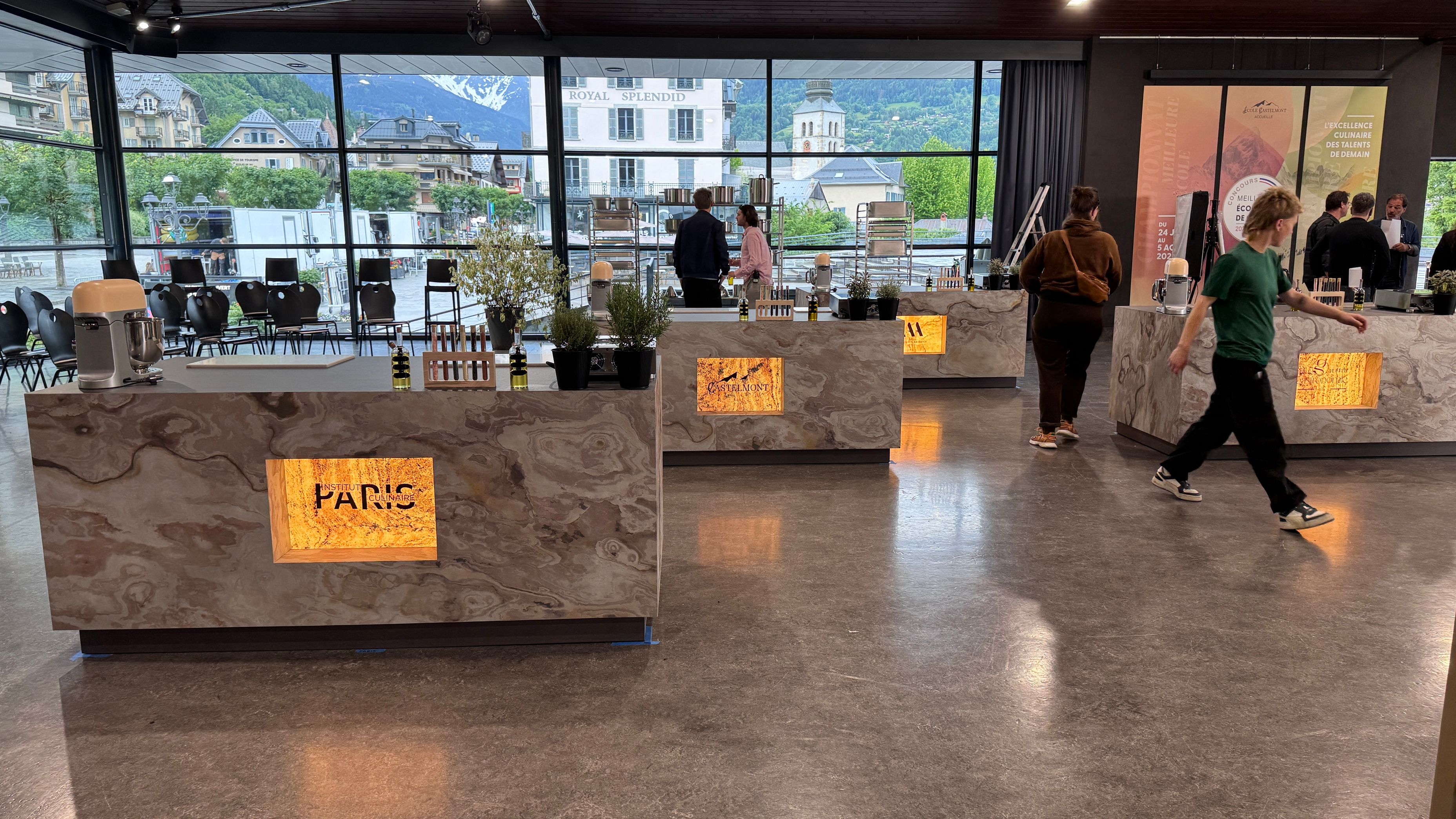 Ici Tout Commence - Décor 11 - Gilles Graziano Chef Décorateur