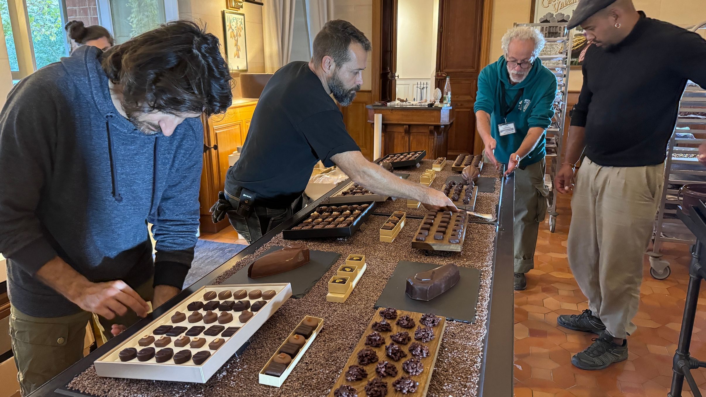 Léo Mattéï, brigade des mineurs - Décor 6 - Gilles Graziano Chef Décorateur