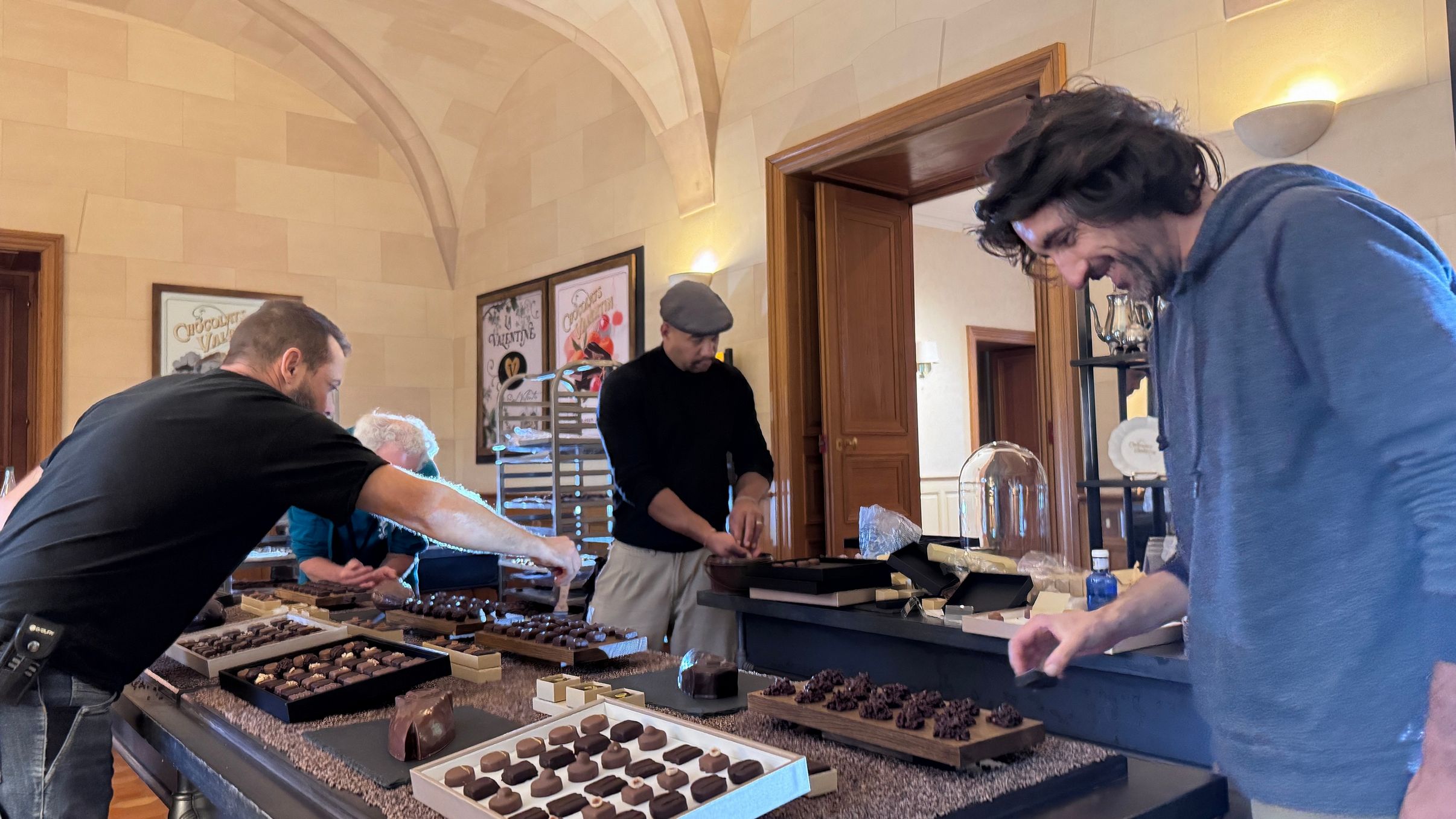 Léo Mattéï, brigade des mineurs - Décor 7 - Gilles Graziano Chef Décorateur